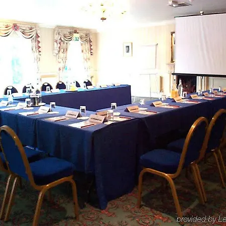 Ξενοδοχείο Raven Hall Country House Σκάρμπορο