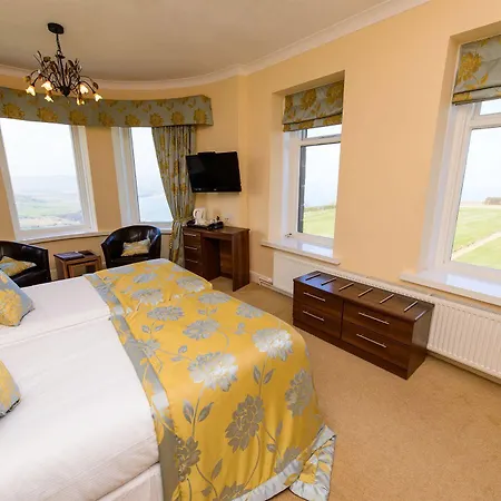 Ξενοδοχείο Raven Hall Country House 4*